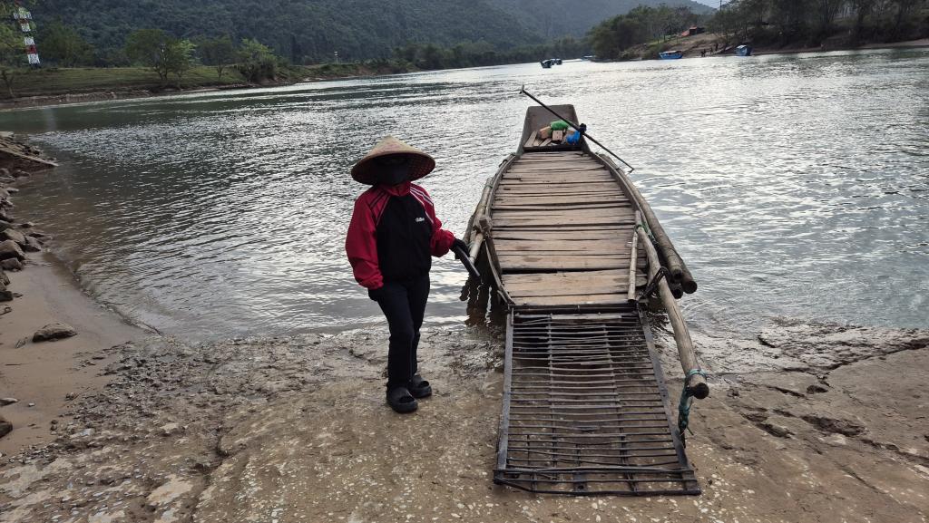 234 Toeffahrt um Phong Na