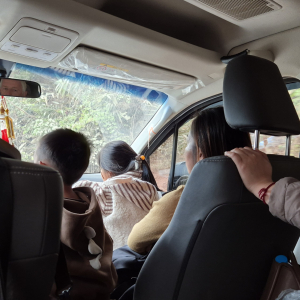 350-Bus-nach-Houay-Xay