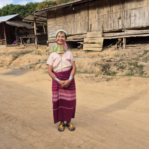 139-Langhals-Frauen-Siedlgung